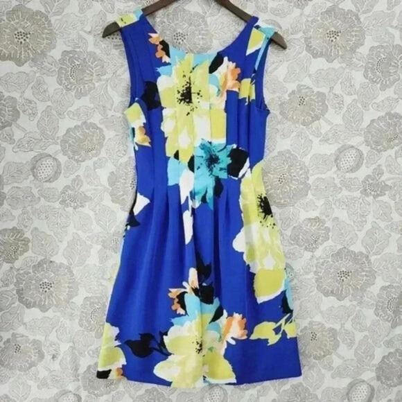 Vince Camuto Scuba Floral Fit & Flare Mini Tank Dress 2 - Picture 1 of 8